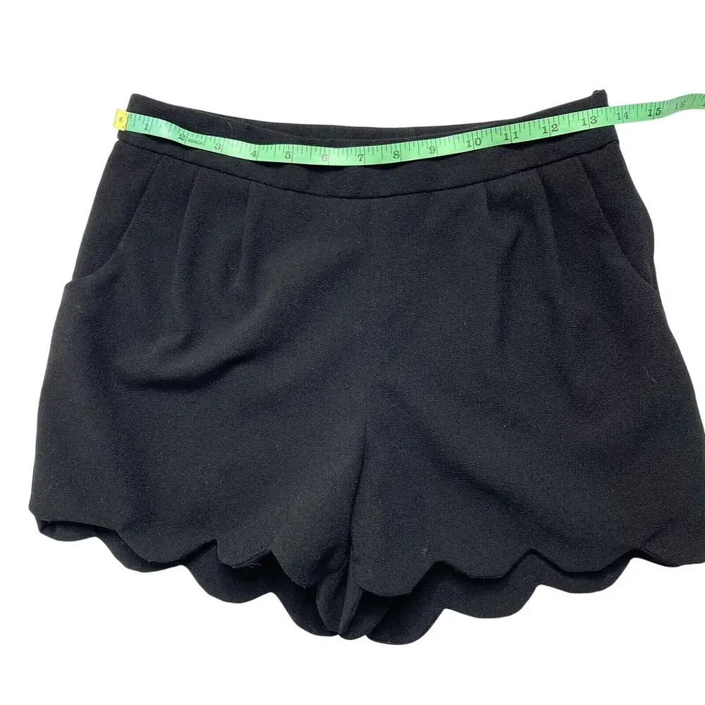 TOBI Black Scalloped Edge Short Shorts Size Small Zipper Lined